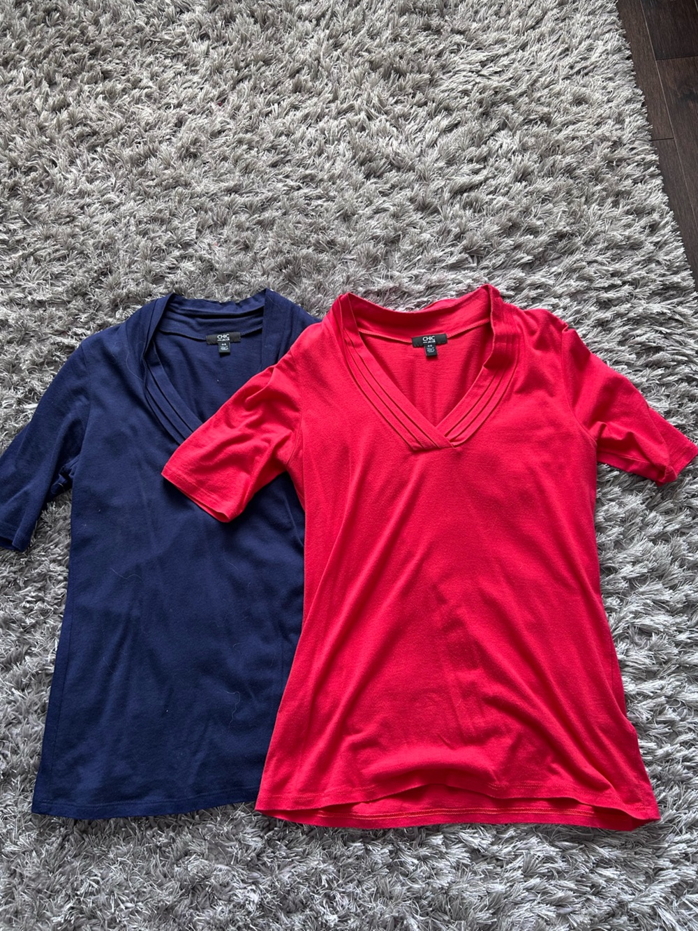 Everyday V-Neck Short Sleeve Tee - Red & Navy